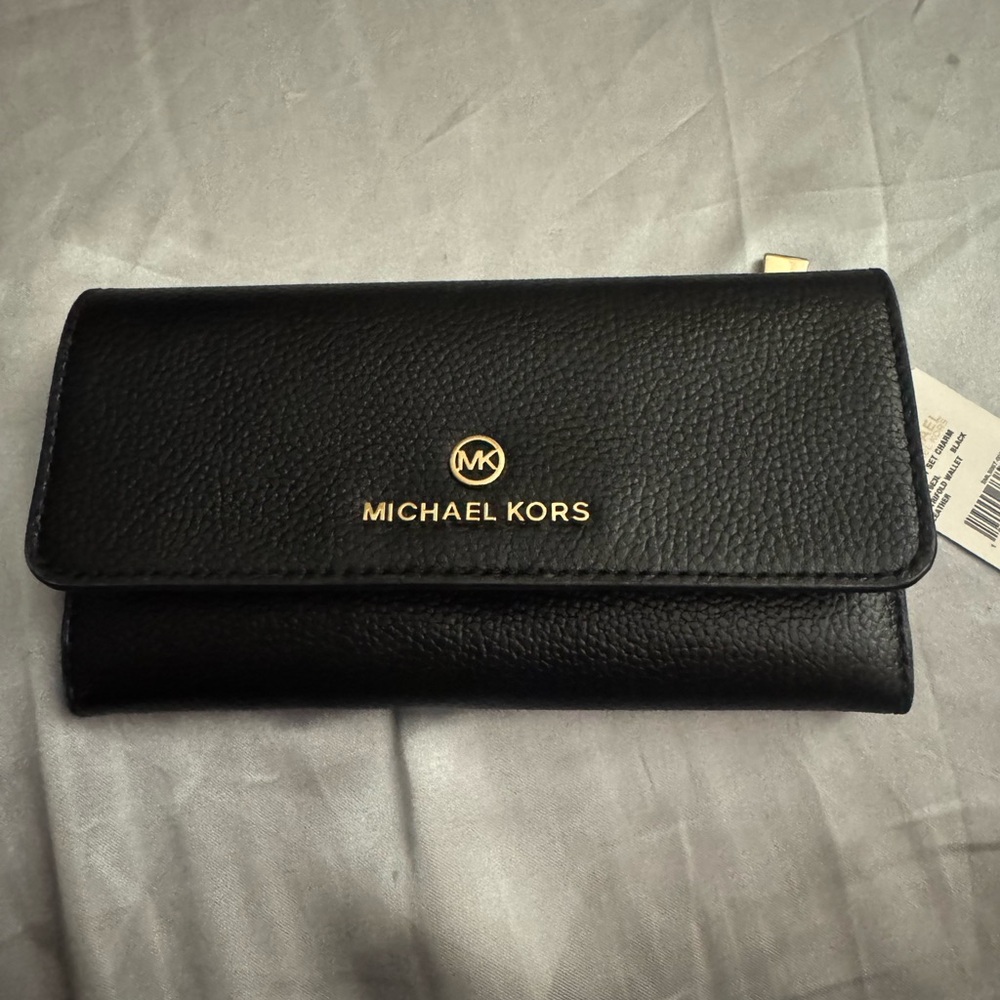 Michael Kors Leather wallet